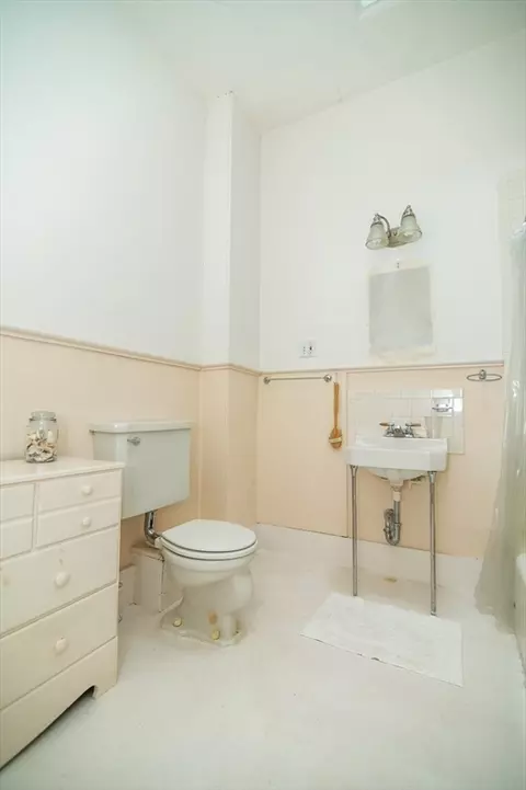 774 E Broadway, Boston, MA 02127 photo 33