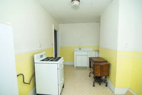 774 E Broadway, Boston, MA 02127 photo 26