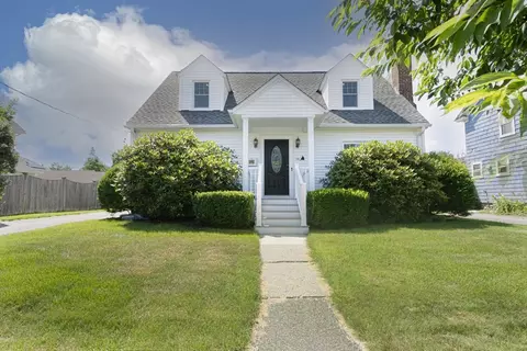 12 Arbutus Rd, Worcester, MA 01606