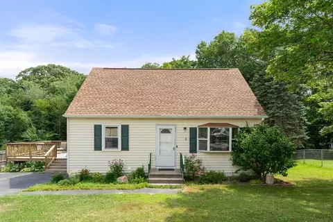 6 Nutmeg Dr, Worcester, MA 01603 photo 2
