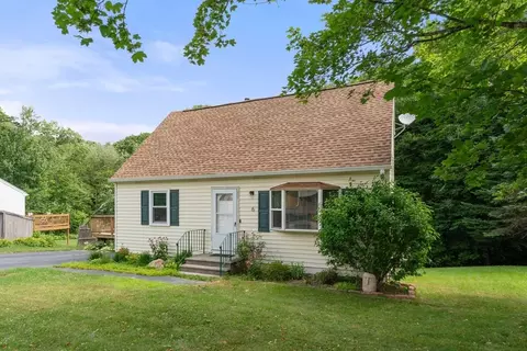 6 Nutmeg Dr, Worcester, MA 01603
