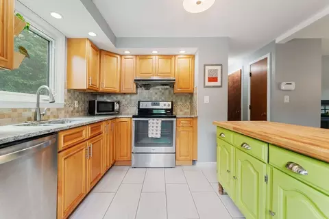 6 Nutmeg Dr, Worcester, MA 01603 photo 14