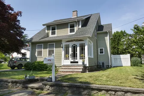 Exterior - 5 Bent Ave, Maynard, MA 01754 photo 2 of 9