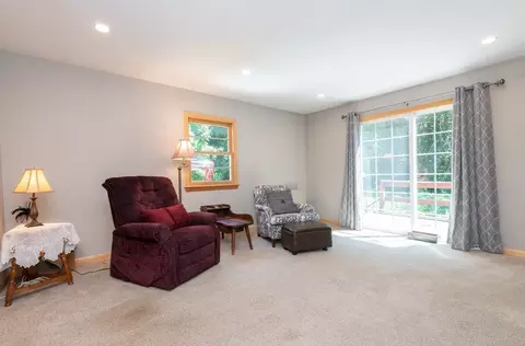 Living - 80 Thurlow St, Georgetown, MA 01833 photo 1 of 3