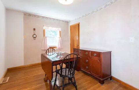 Dining - 80 Thurlow St, Georgetown, MA 01833 photo 1 of 4