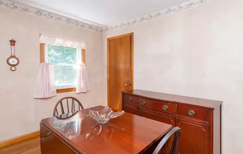Dining - 80 Thurlow St, Georgetown, MA 01833 photo 2 of 4