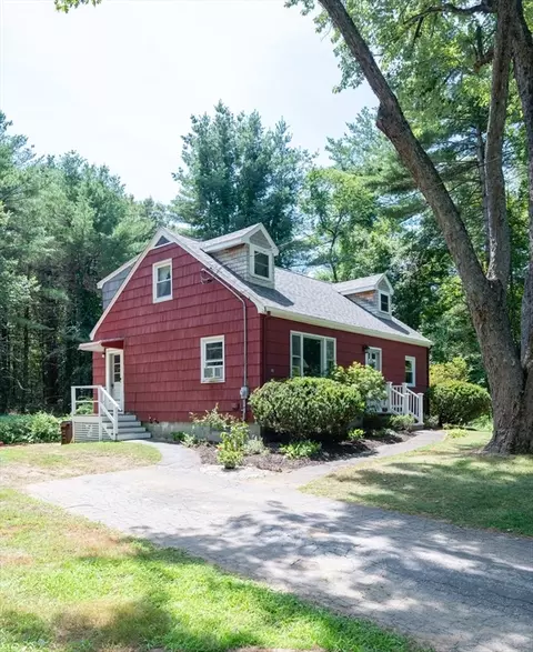 Exterior - 80 Thurlow St, Georgetown, MA 01833 photo 4 of 11