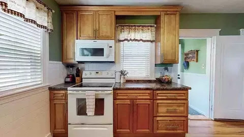 79 Tower St, Worcester, MA 01606 photo 17