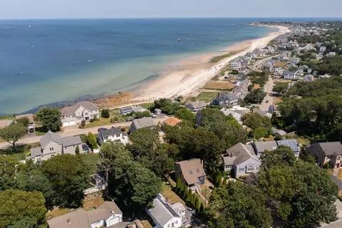 708 Rocky Hill Rd, Plymouth, MA 02360