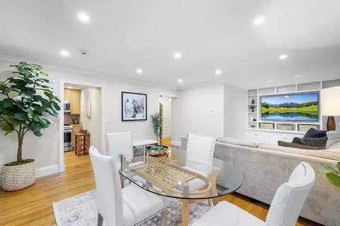 42 W Newton St #B2, Boston, MA 02118