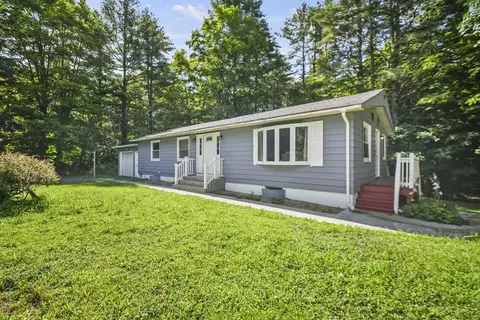 122 Groton Rd, Shirley, MA 01464