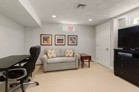 75 Blueberry Ln, Reading, MA 01867 photo 32