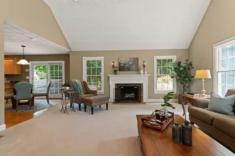 75 Blueberry Ln, Reading, MA 01867 photo 16
