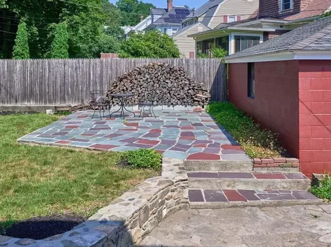 Exterior - 26 Monroe Ave, Worcester, MA 01602 photo 6 of 9