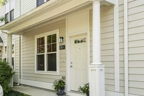 5 Lark Dr #203, Mattapan, MA 02126