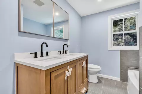 Bath - 4 Percival St #4, Maynard, MA 01754 photo 3 of 4