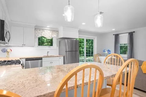 36 Riverside Rd, Mashpee, MA 02649 photo 8