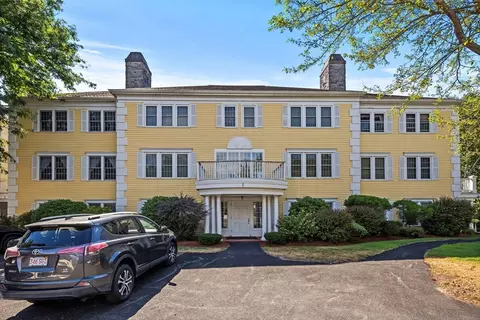 1 Riverview Blvd #1-213, Methuen, MA 01844