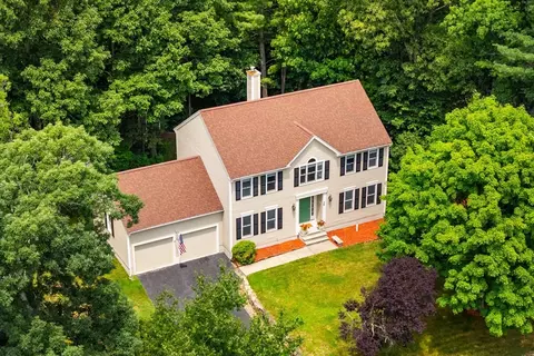 38 Bouffard Dr, Marlborough, MA 01752