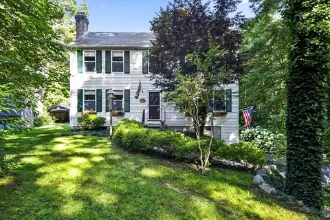 549 Chestnut Hill Rd, Millville, MA 01529