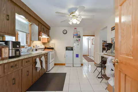 33 Wilbur St, Everett, MA 02149 photo 8
