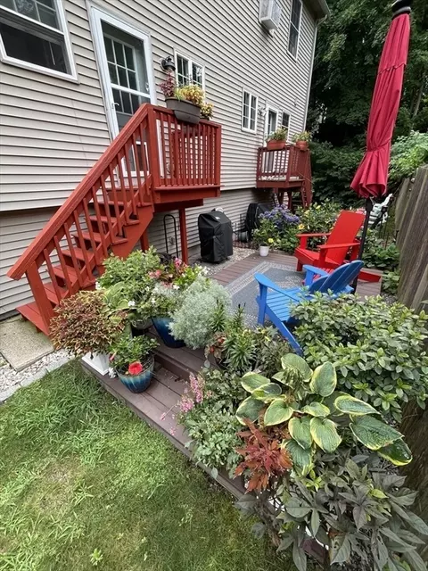 20 Riverbank Rd #8, Attleboro, MA 02703