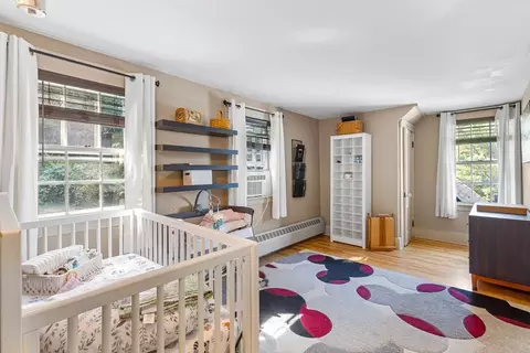 Bedroom - 52 Flagg St, Worcester, MA 01602 photo 3 of 3