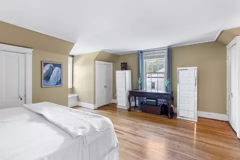Bedroom - 52 Flagg St, Worcester, MA 01602 photo 2 of 3
