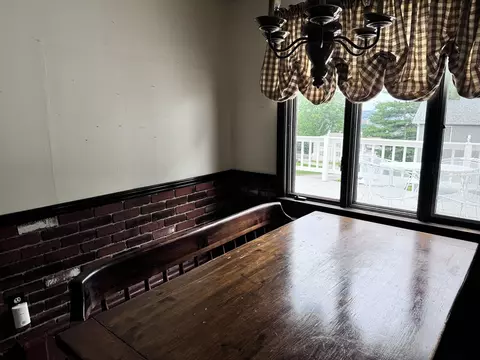 Dining - 1428 Highland Ave, Fall River, MA 02720 photo 1 of 1