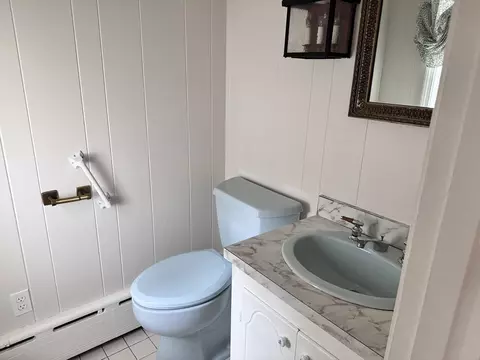 Bath - 1428 Highland Ave, Fall River, MA 02720 photo 1 of 5