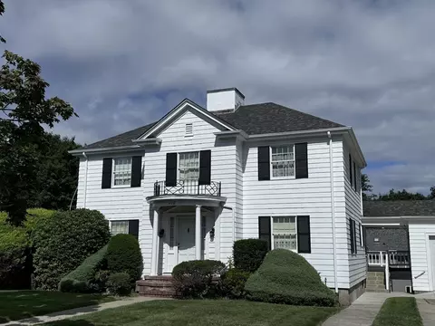 Exterior - 1428 Highland Ave, Fall River, MA 02720 photo 2 of 6