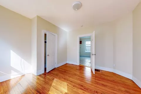 427-429 Ferry St, Everett, MA 02149 photo 3