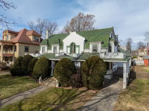194 Sumner Ave, Springfield, MA 01108