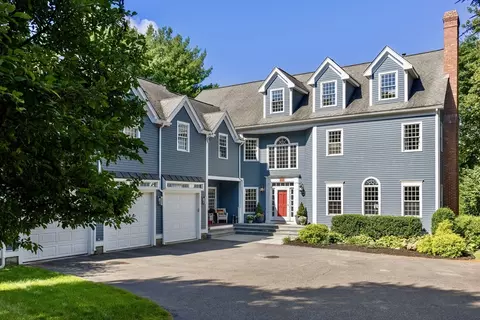 53 Park Ave, Wellesley, MA 02481