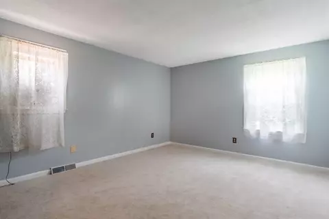 68 Sawmill Rd, Springfield, MA 01118 photo 9