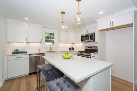 18 Hampton Rd, Natick, MA 01760 photo 9