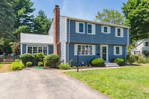 18 Hampton Rd, Natick, MA 01760 photo 2