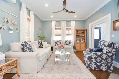 Living - 89 Cliff Ave, Winthrop, MA 02152 photo 4 of 4