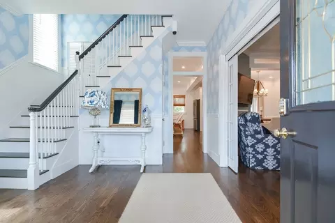 Entry Way - 89 Cliff Ave, Winthrop, MA 02152 photo 1 of 7
