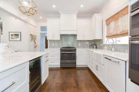 Kitchen - 89 Cliff Ave, Winthrop, MA 02152 photo 4 of 8