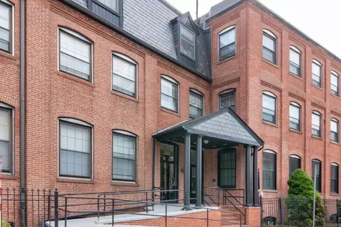 10 Weston Ave #211, Quincy, MA 02170