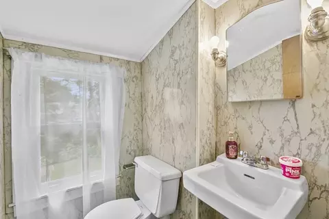 146 Harkness Ave, Springfield, MA 01118 photo 10