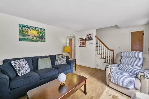 146 Harkness Ave, Springfield, MA 01118 photo 5