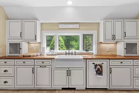 199 Grace Ln, Oakham, MA 01068 photo 2