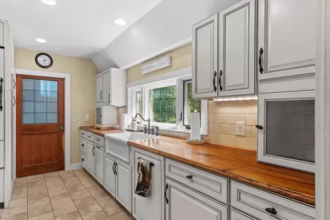199 Grace Ln, Oakham, MA 01068 photo 4