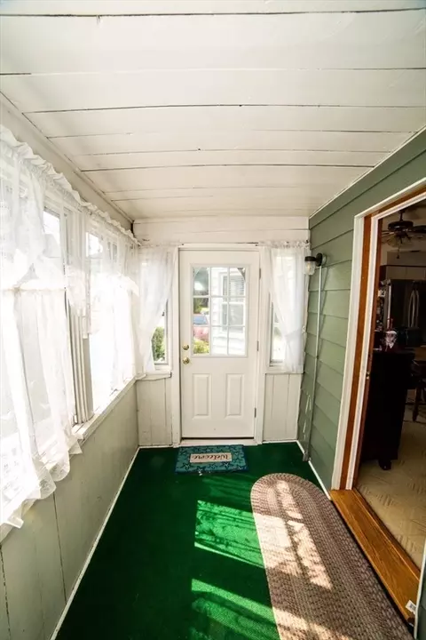 Exterior - 7 Greendale Ave, Worcester, MA 01606 photo 5 of 5
