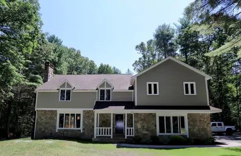219 Winter St, Hopkinton, MA 01748