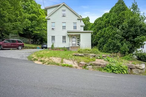 4 Emmett St, Spencer, MA 01562