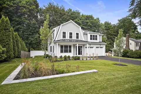 36 Avon Rd, Wellesley, MA 02482 photo 2