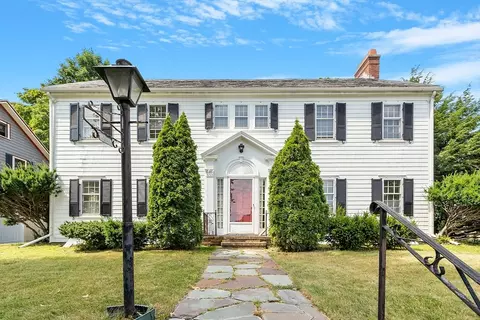 34 Quincy St, Methuen, MA 01844